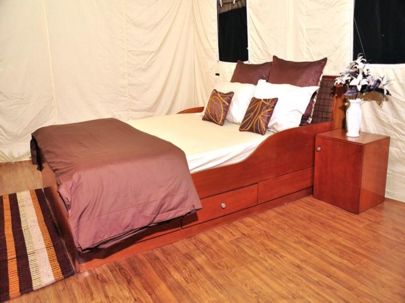 เชอร์บัค อะ ธีม พาร์ค แอนด์ รีสอร์ต Hotel พันช์กานี ภายนอก รูปภาพ
